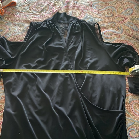 VENUS DRESSY BLACK TOP LARGE - Picture 7 of 9